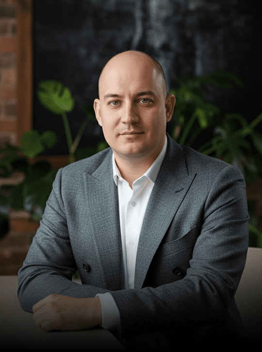 Михаил Макаров